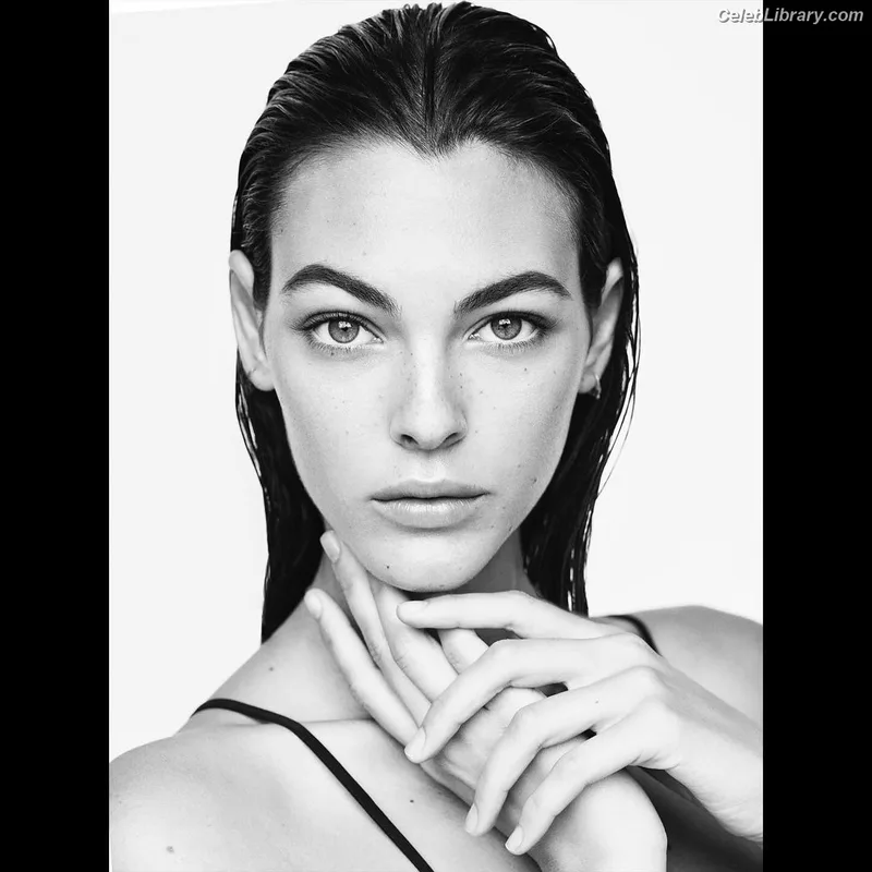 Vittoria Ceretti photo 24 of 311