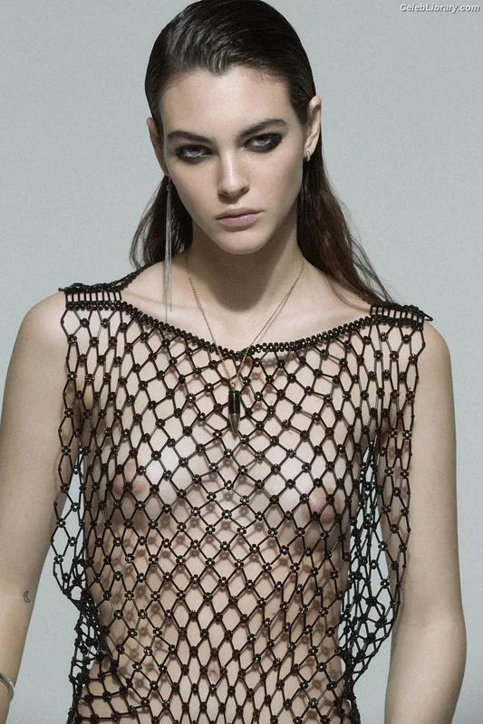 Vittoria Ceretti photo 23 of 311