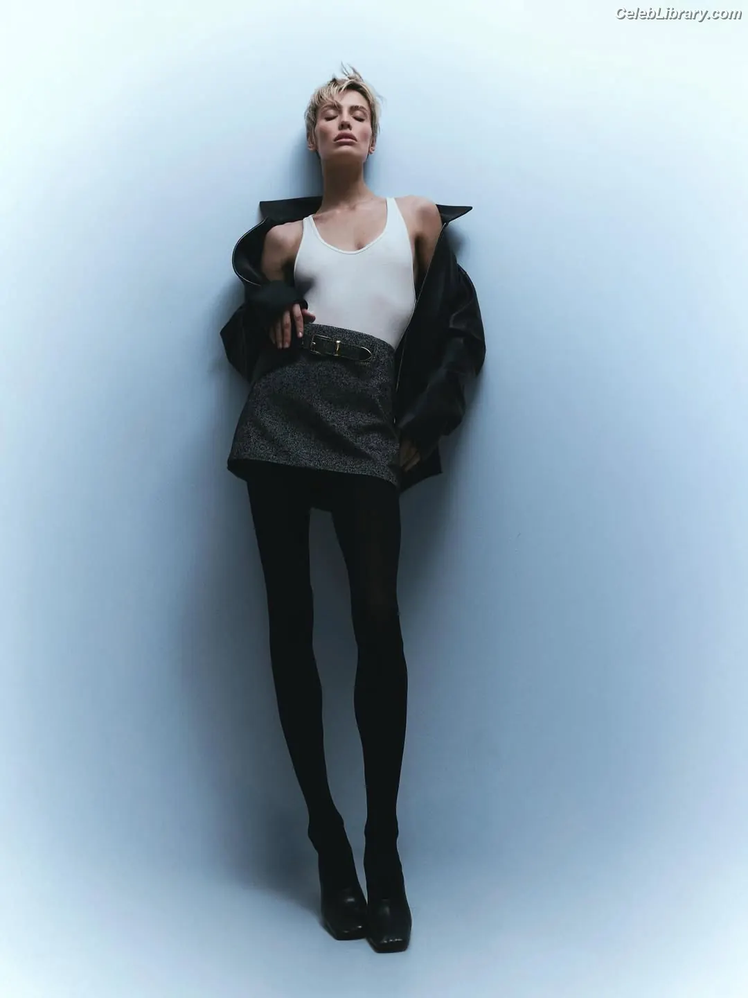 Wallis Day photo 7 of 237