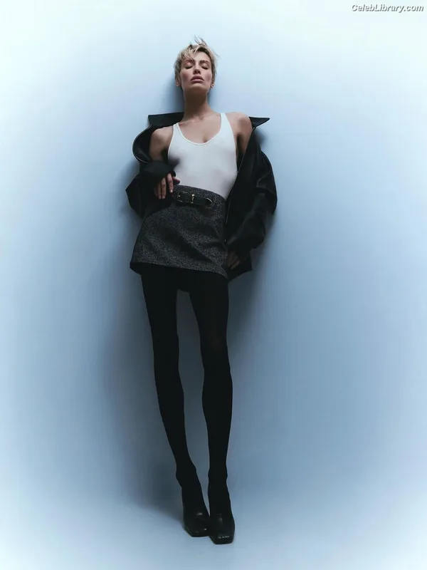Wallis Day photo 7 of 238