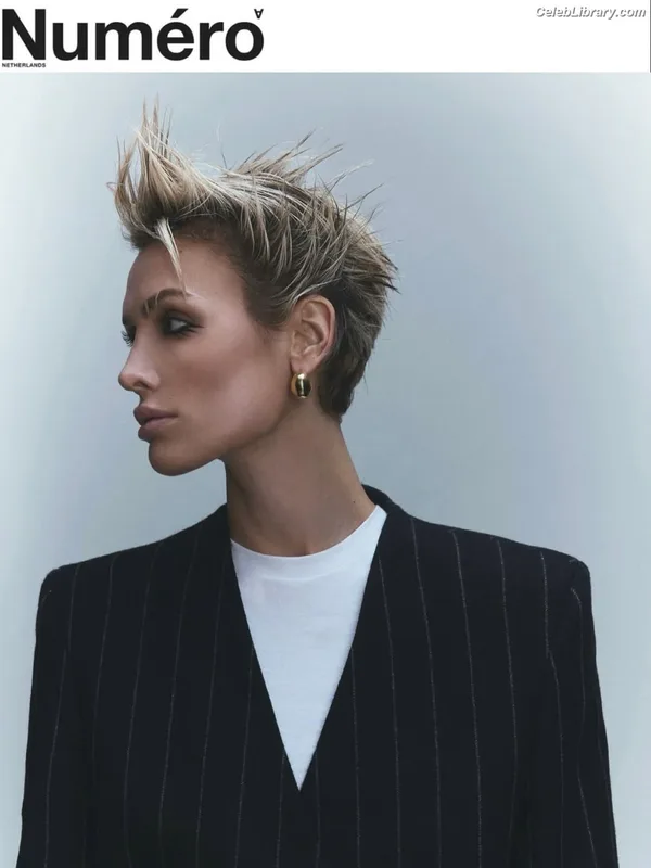Wallis Day photo 8 of 238