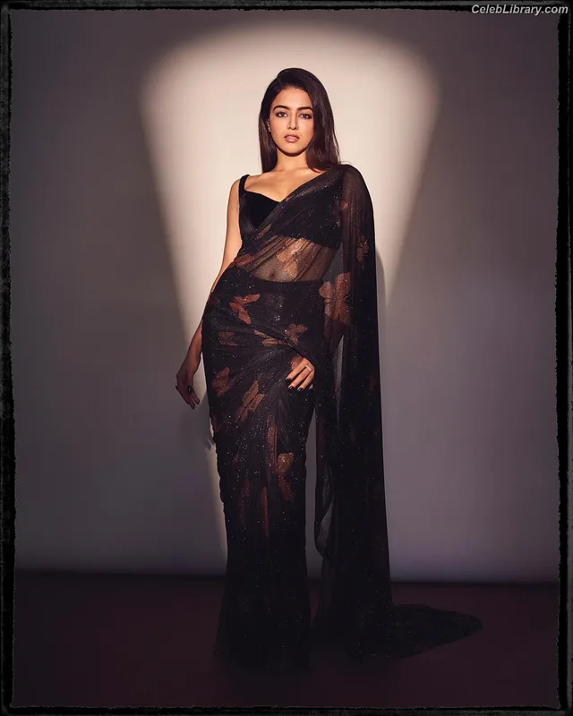 Wamiqa Gabbi photo 8 of 166