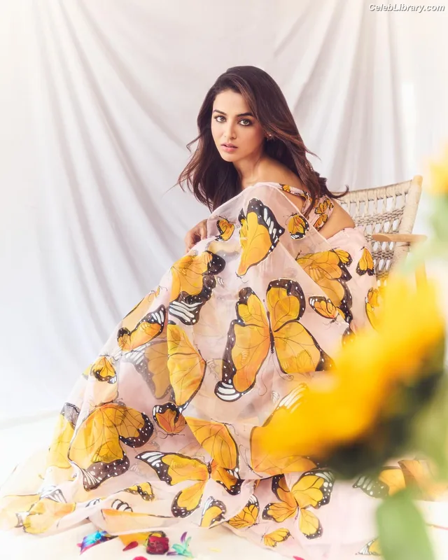 Wamiqa Gabbi photo 8 of 166