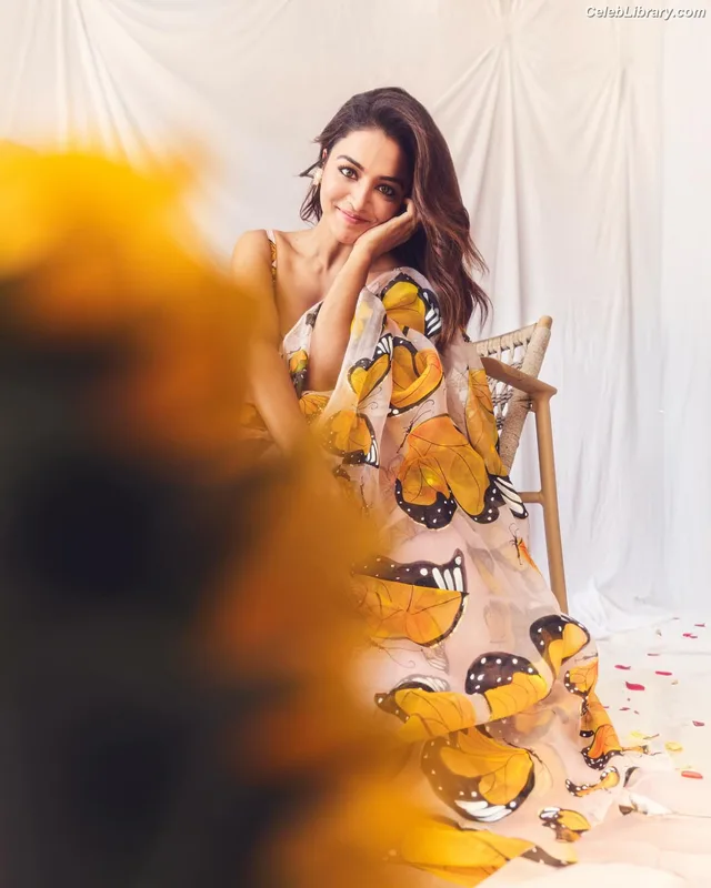 Wamiqa Gabbi photo 18 of 166