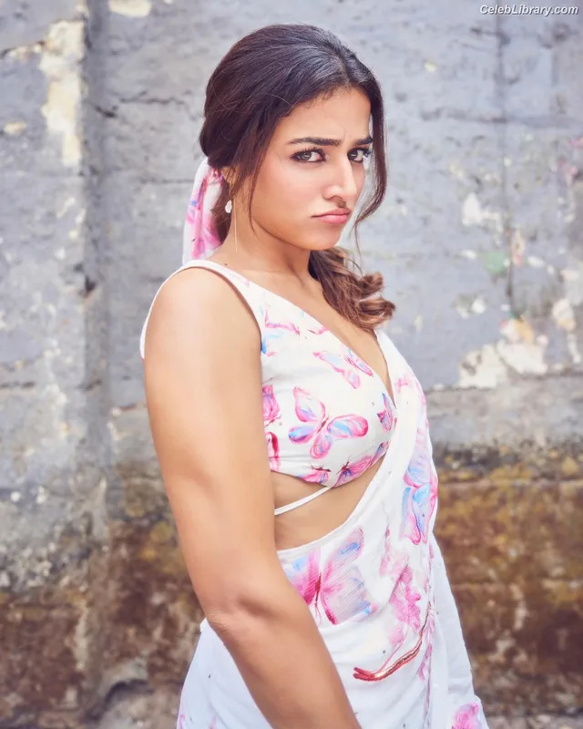 Wamiqa Gabbi photo 22 of 166