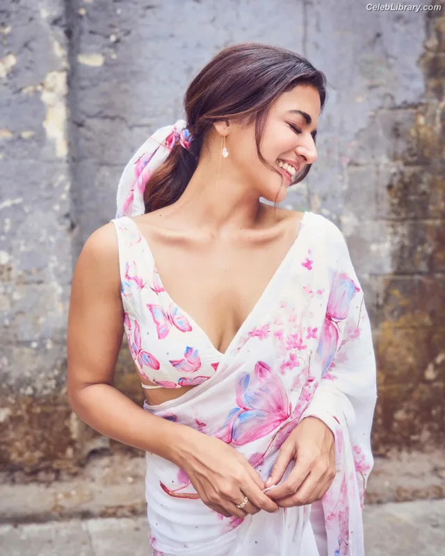 Wamiqa Gabbi photo 3 of 166