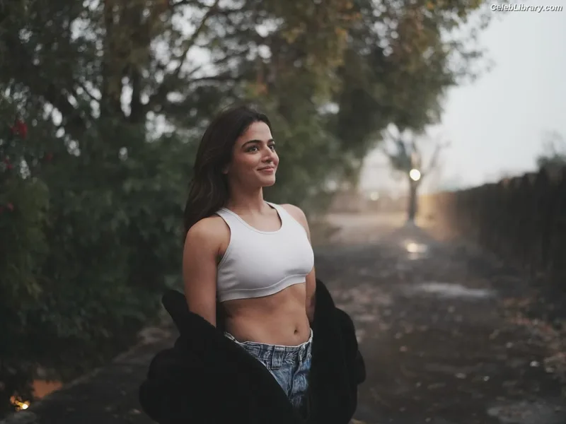 Wamiqa Gabbi photo 4 of 166