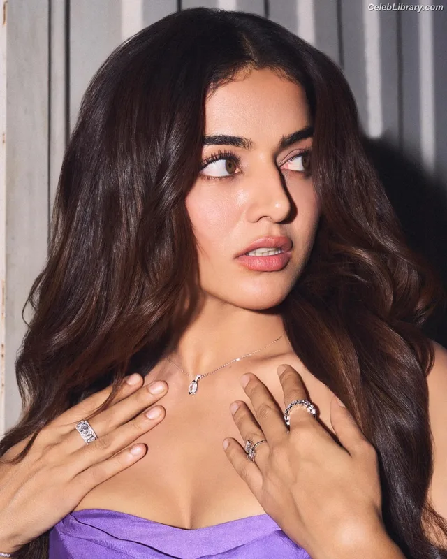Wamiqa Gabbi photo 15 of 166