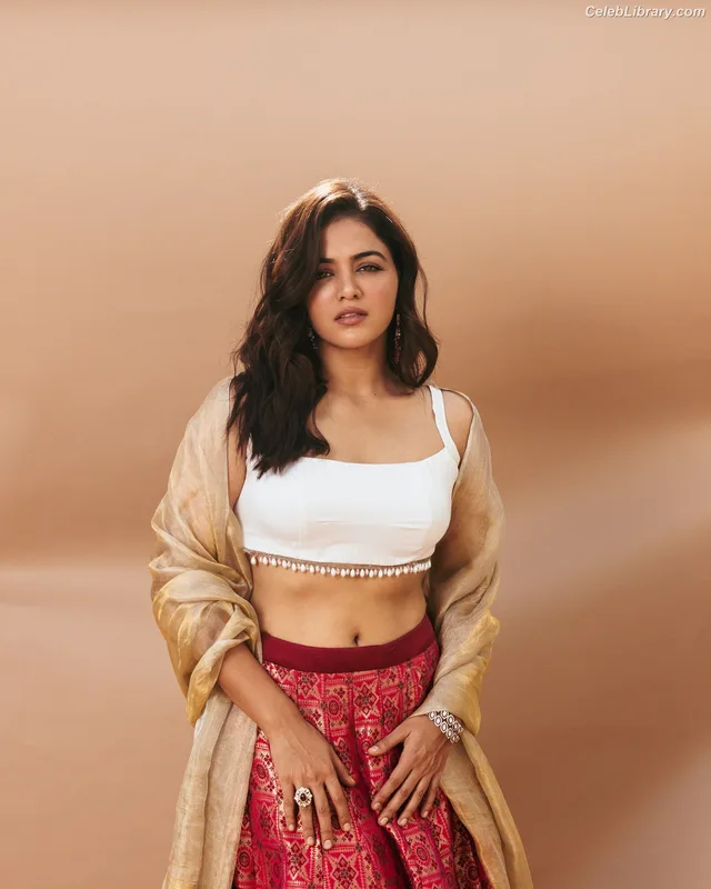 Wamiqa Gabbi photo 2 of 166