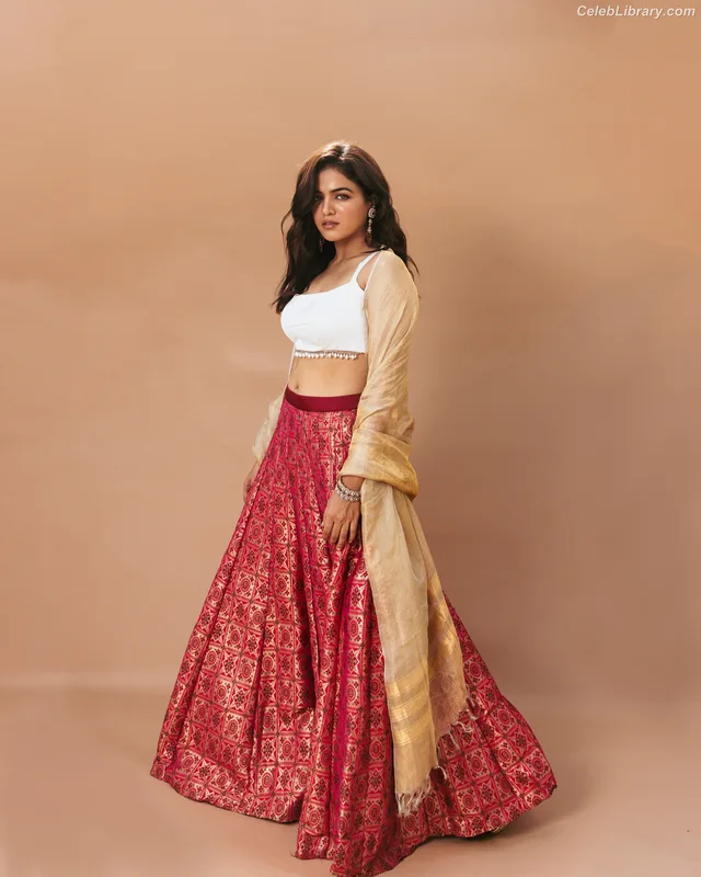 Wamiqa Gabbi photo 11 of 166