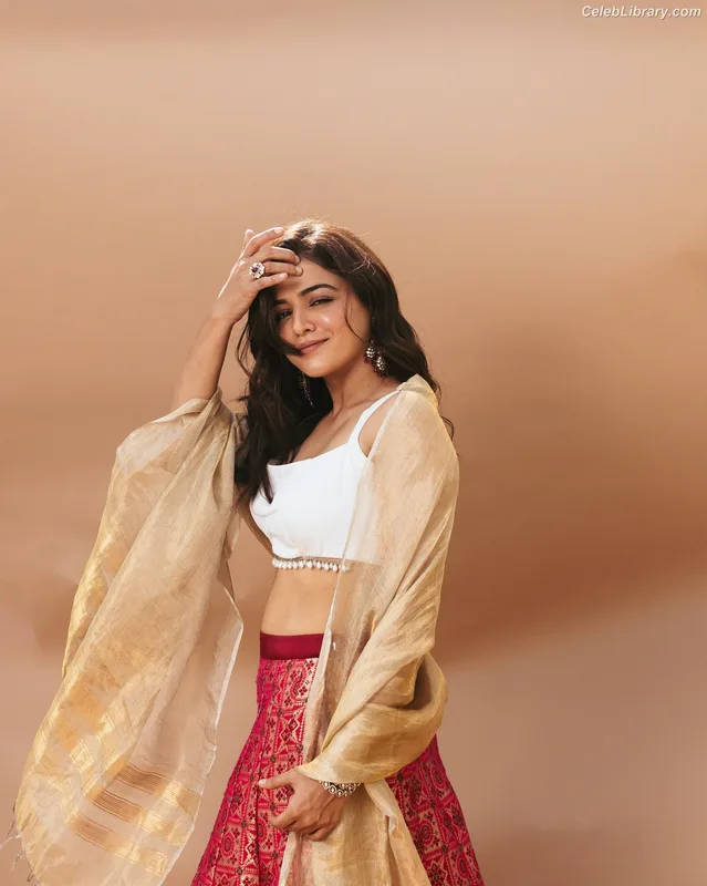 Wamiqa Gabbi photo 14 of 166
