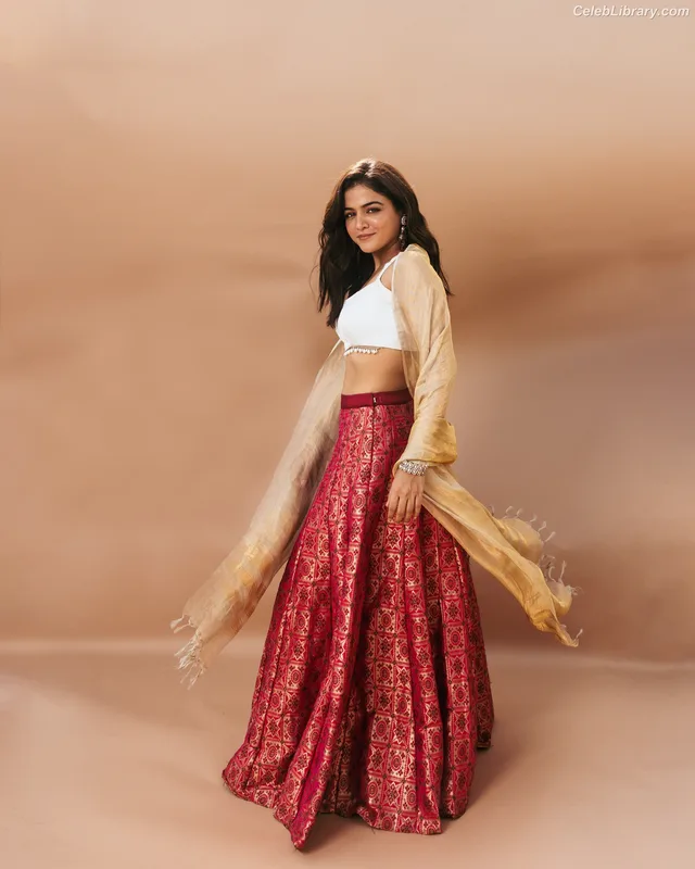 Wamiqa Gabbi photo 16 of 166