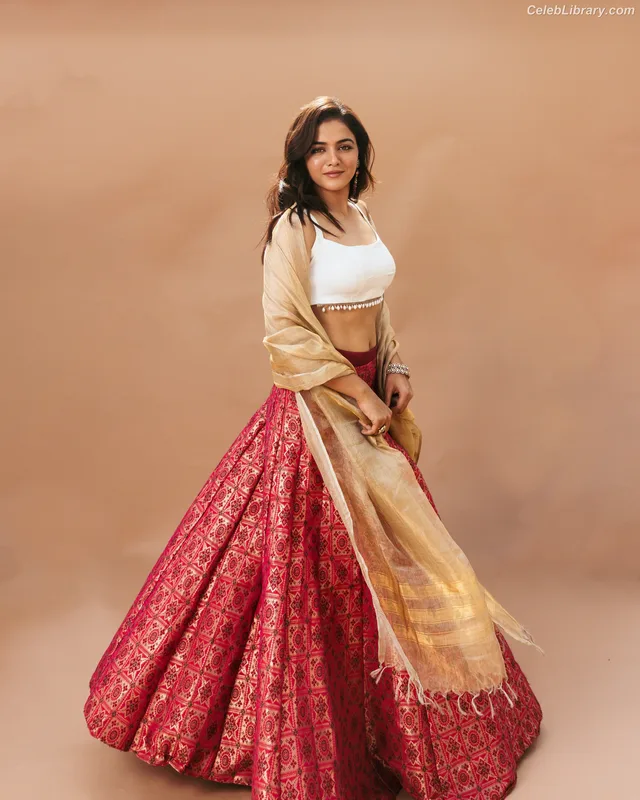 Wamiqa Gabbi photo 18 of 166