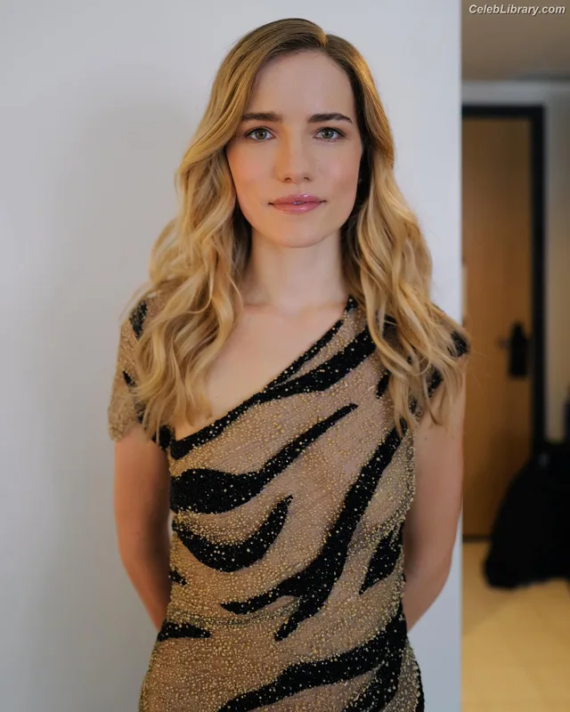 Willa Fitzgerald photo 20 of 177