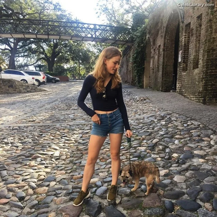 Willa Fitzgerald photo 12 of 177