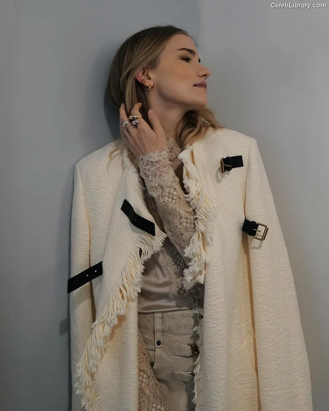 Willa Fitzgerald photo 14 of 177