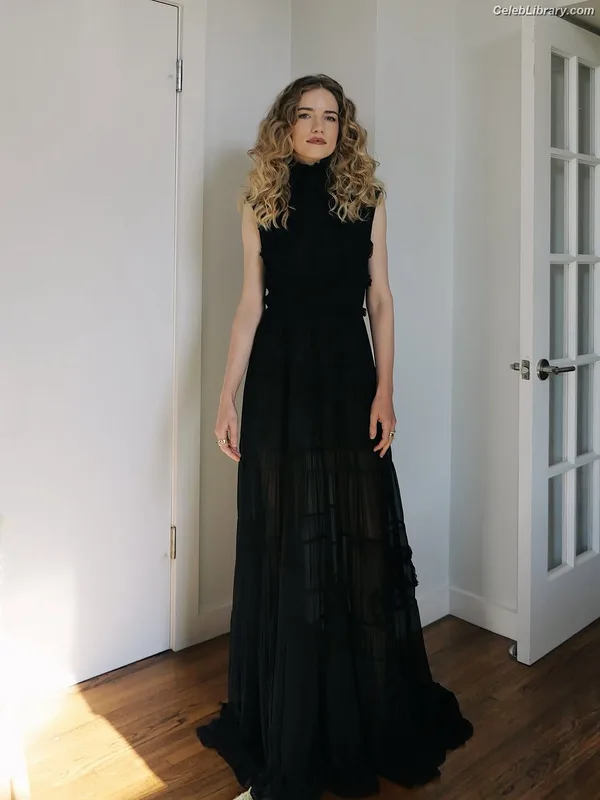 Willa Fitzgerald photo 2 of 177