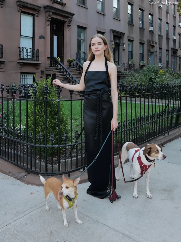 Willa Fitzgerald photo 8 of 177