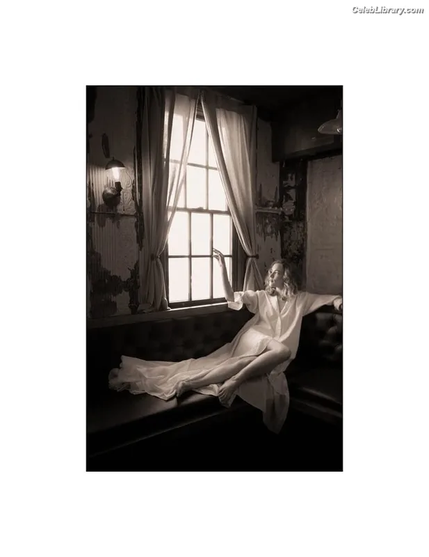 Willa Fitzgerald photo 14 of 177
