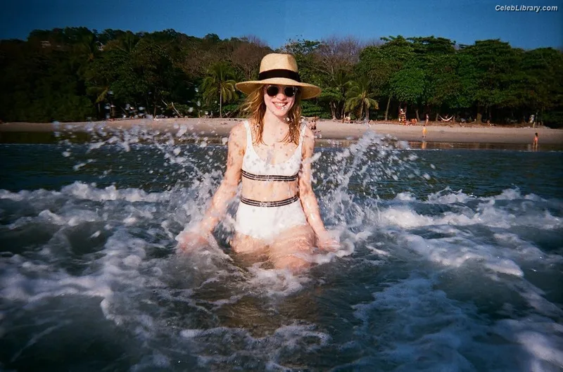 Willa Fitzgerald photo 24 of 177