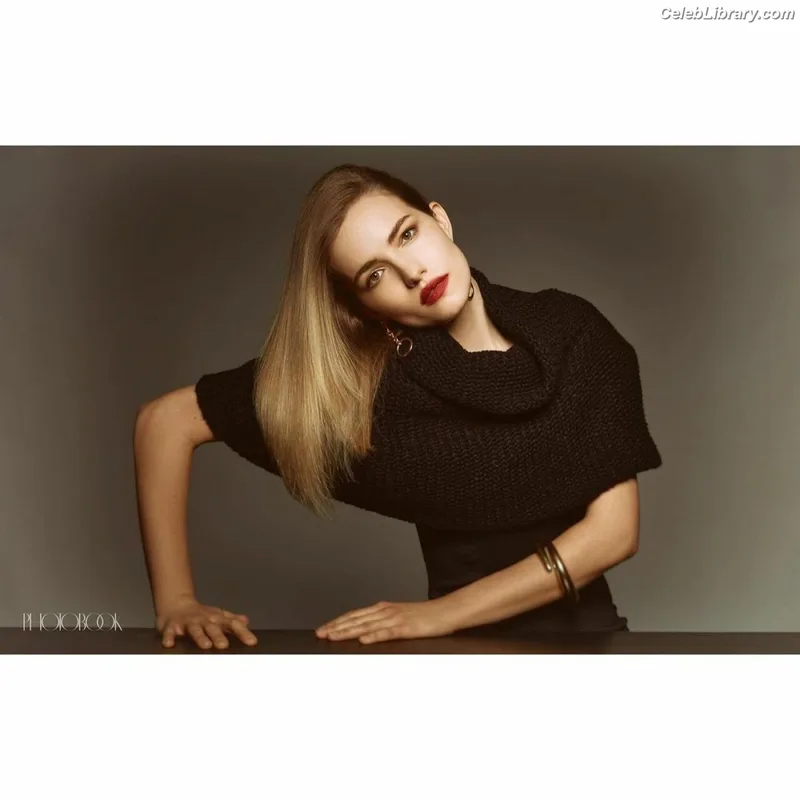 Willa Fitzgerald photo 2 of 177