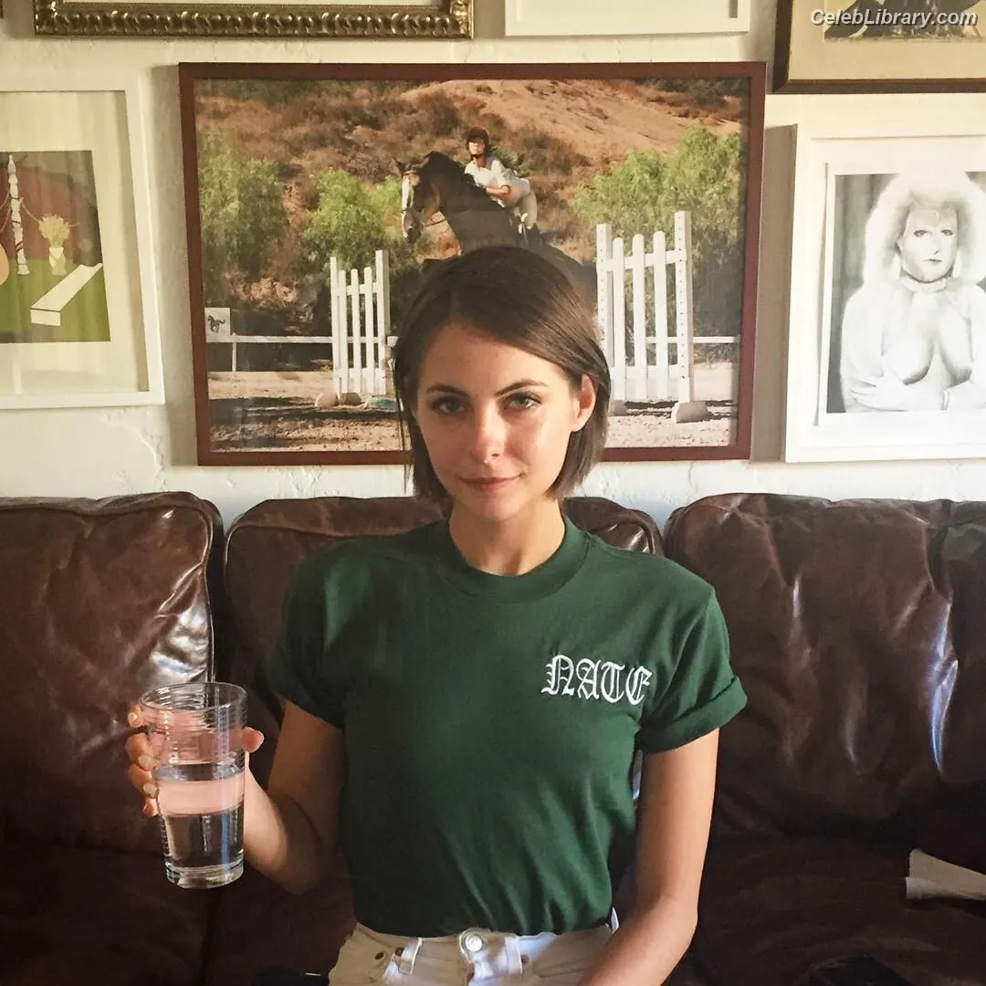 Willa Holland photo 6 of 175