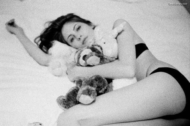 Willa Holland photo 1 of 175