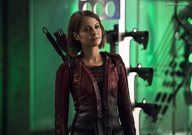 Willa Holland photo 14 of 175