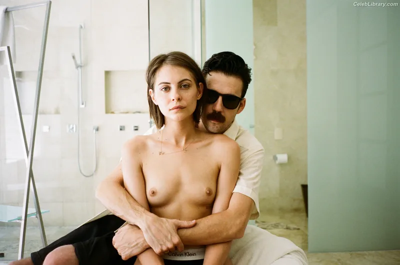 Willa Holland photo 13 of 175