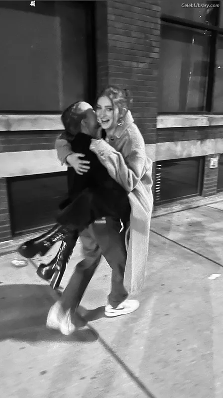 Willow shields photo 23 of 415