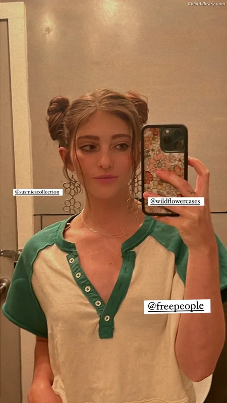Willow shields photo 19 of 415
