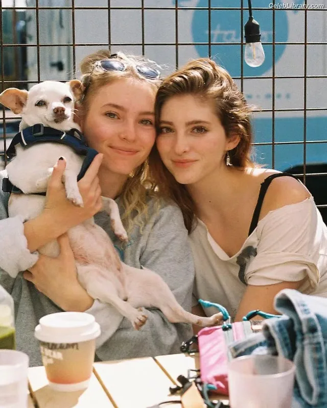 Willow shields photo 24 of 415