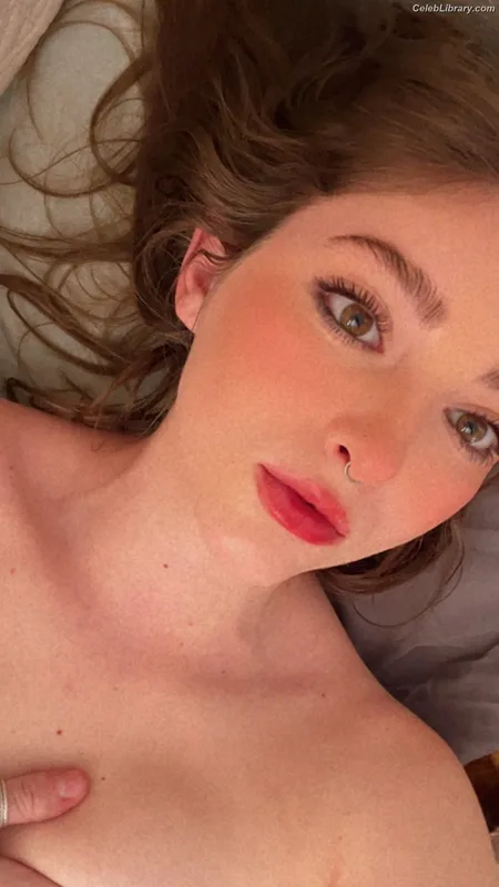 Willow shields photo 13 of 415