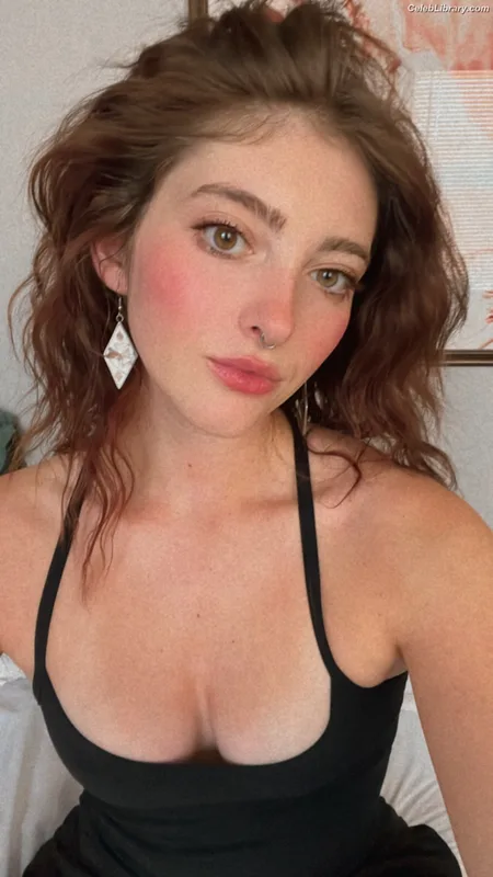 Willow shields photo 16 of 415