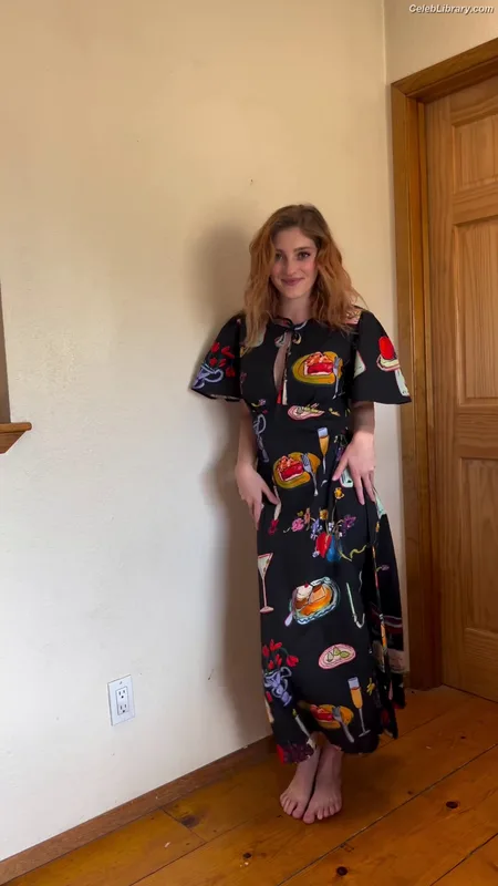 Willow shields photo 15 of 415
