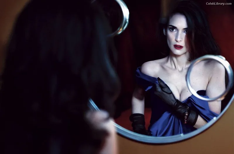 Winona Ryder photo 2 of 158