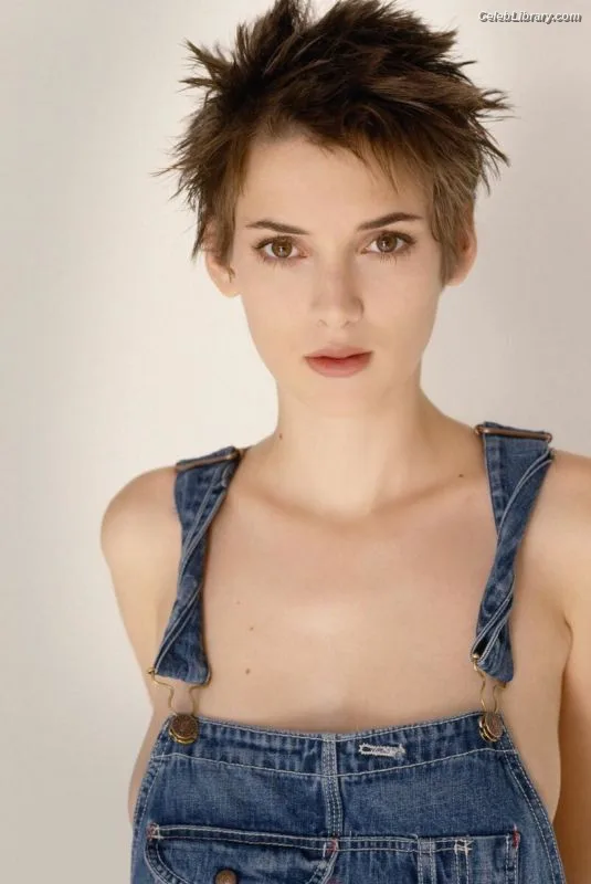 Winona Ryder photo 6 of 158