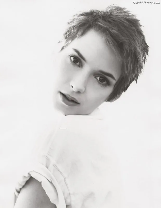 Winona Ryder photo 11 of 158