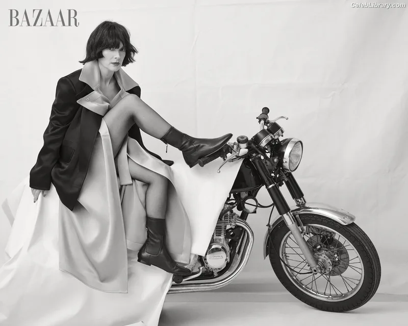 Winona Ryder photo 21 of 158
