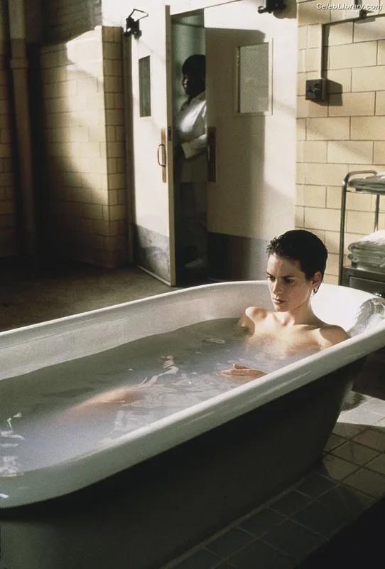Winona Ryder photo 19 of 158