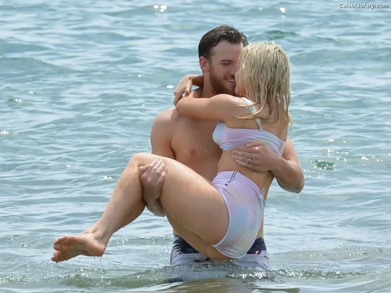 Witney Carson photo 12 of 86
