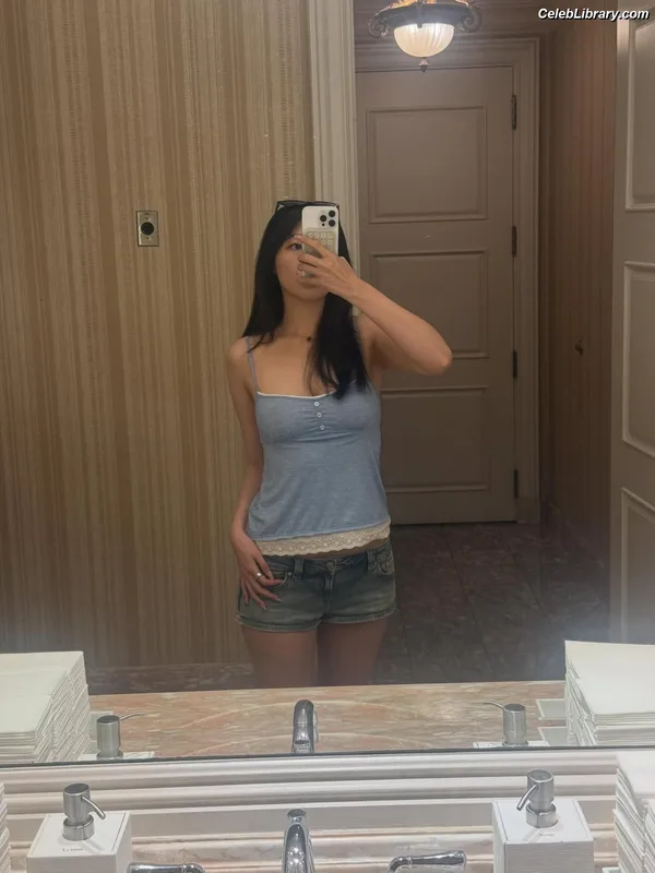 xChocobars photo 10 of 762