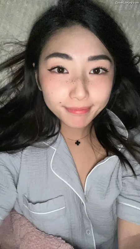 xChocobars photo 14 of 762