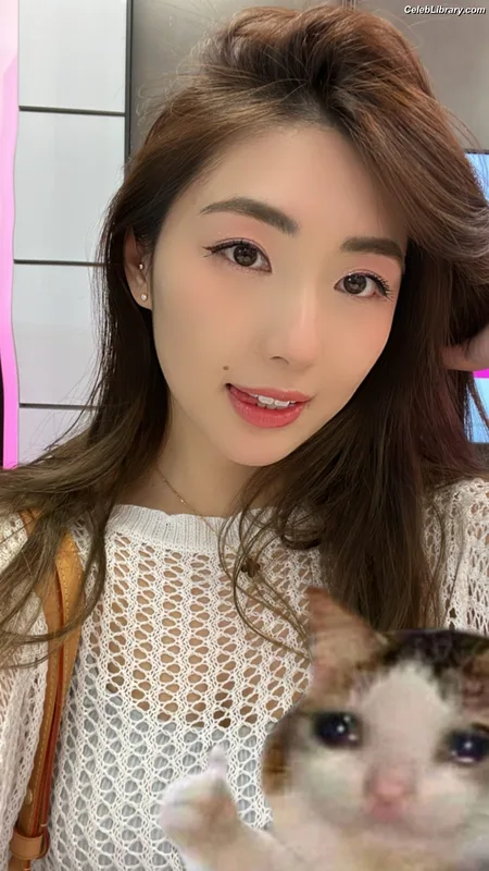 xChocobars photo 4 of 762