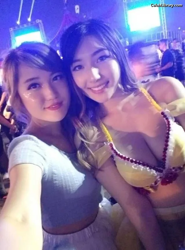 xChocobars photo 6 of 762