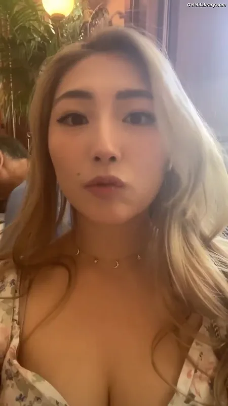 xChocobars photo 22 of 762