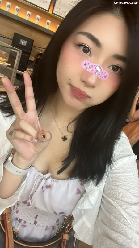 xChocobars photo 16 of 762