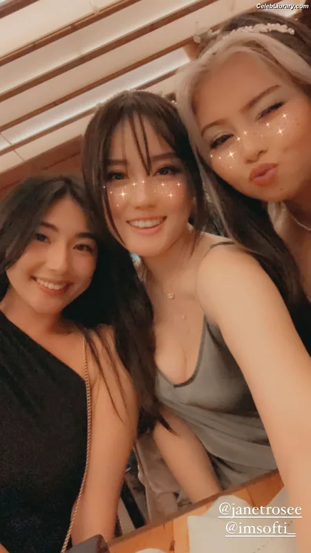 xChocobars photo 24 of 762