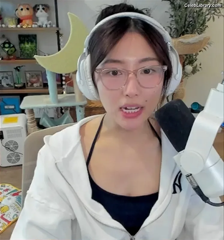 xChocobars photo 5 of 762