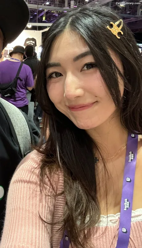 xChocobars photo 20 of 762